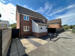 3, Heathlands, Bury St. Edmunds IP28 8FA