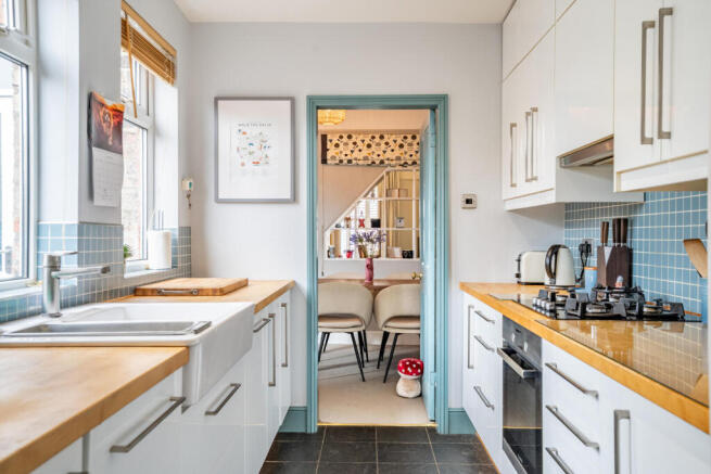 2 bed Terraced for sale Image 5