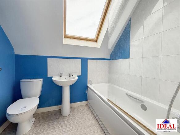 3 bed Semi-Detached for sale Image 9