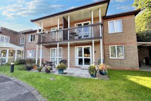 Flat 29, 1 St Marys Mews, Fernlea Avenue, Ferndown BH22 8HF