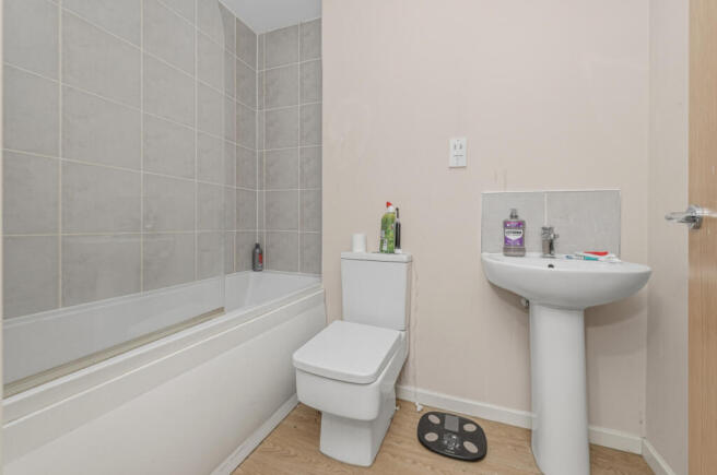1 bed Flat for sale Image 6