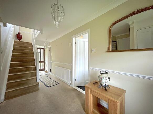 Entrance Hall (1).jpeg