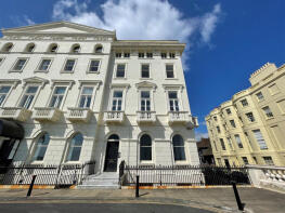 Flat 3, 1, Adelaide Crescent, Hove BN3 2JD
