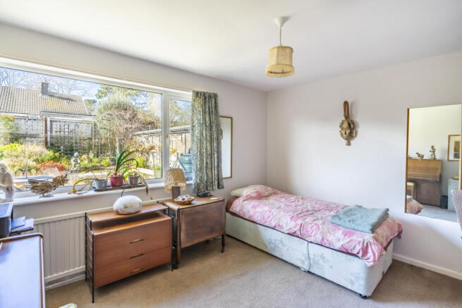 3 bed Semi-Detached for sale Image 9