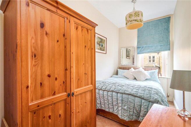4 bed Terraced for sale Image 11