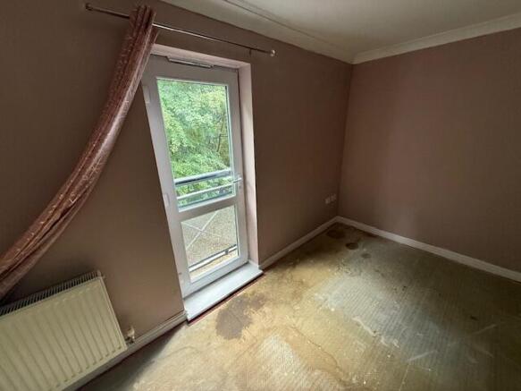 2 bed Flat for sale Image 9