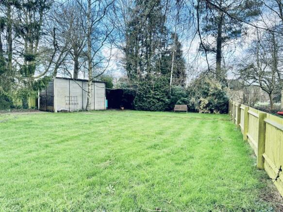 Building Plots, 13 Hartwell Road