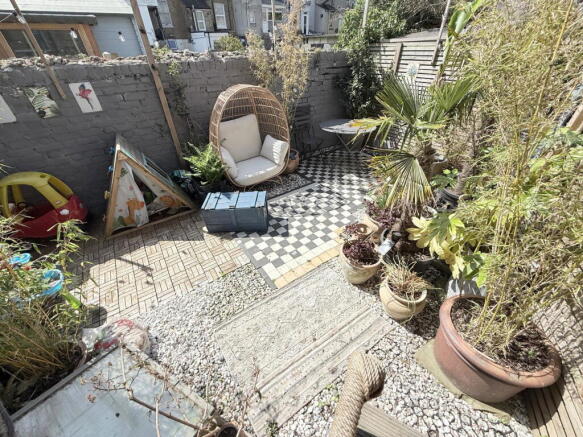 Photo 15