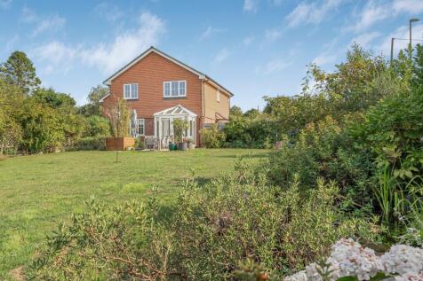 Bentley Court, Winchester Road, GU34