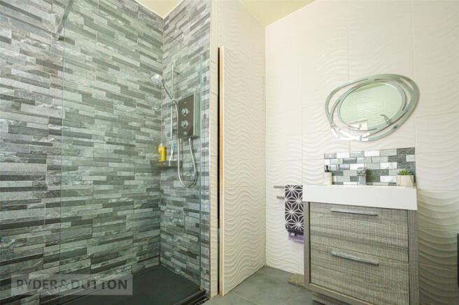 2 bed Terraced for sale Image 10