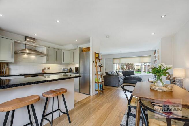 Dining Kitchen