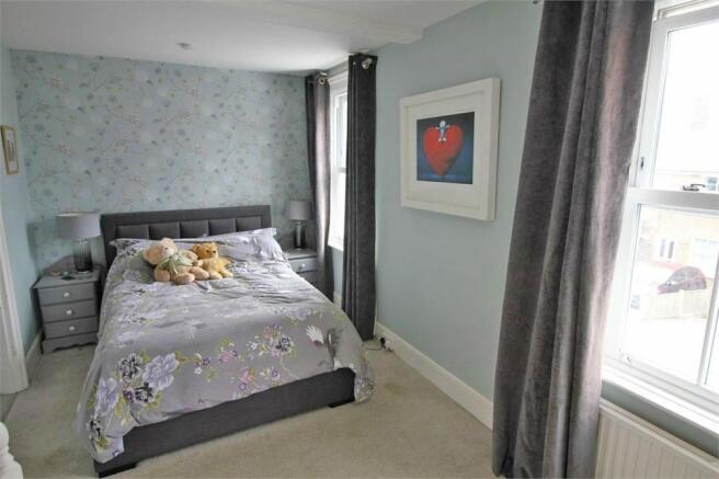 Photo 10