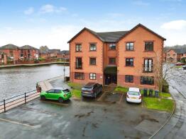84, Monins Avenue, Tipton DY4 7XQ