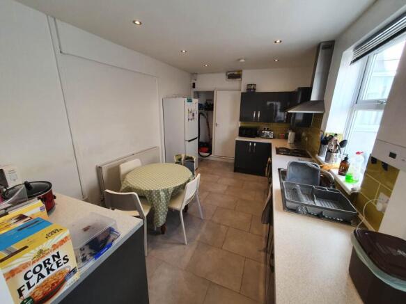 Kitchen (3)