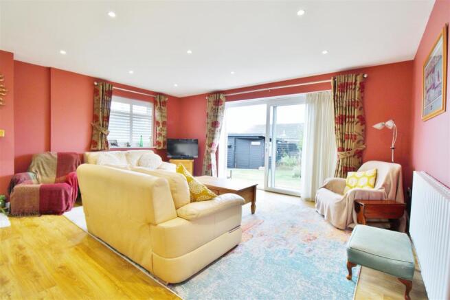 Living/Dining Area