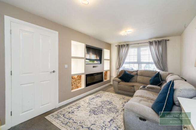 4 bed Detached for sale Image 7