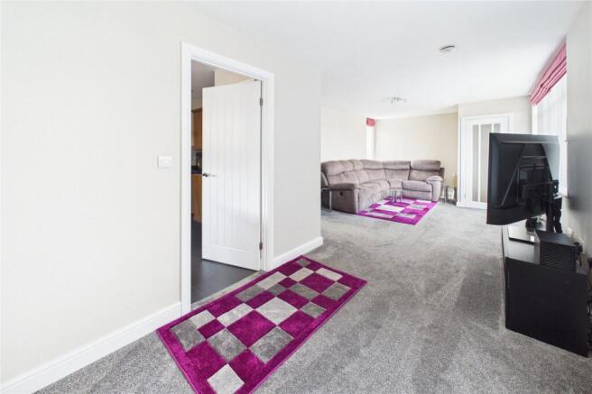 3 bed Bungalow for sale Image 6