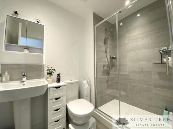 3 bed Semi-Detached for sale Image 12