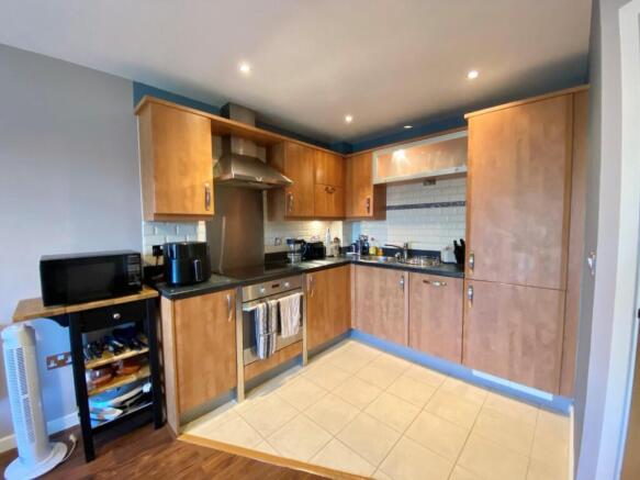 1 bed Apartment to rent Image 4