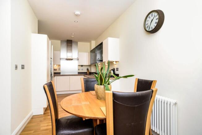 Diner/Kitchen Area