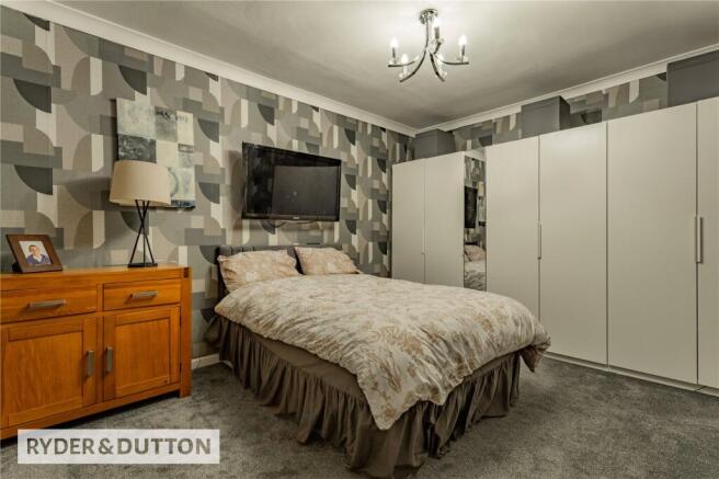 2 bed Bungalow for sale Image 12
