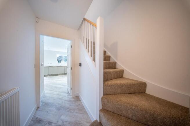 3 bed Semi-Detached for sale Image 10