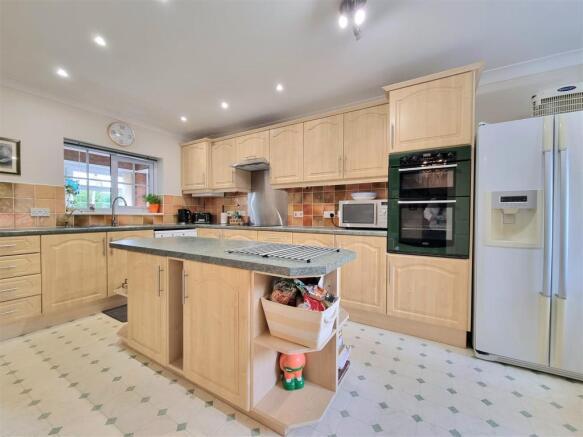 Kitchen diner