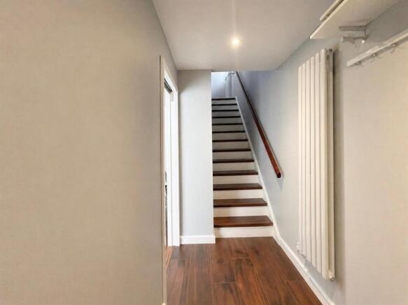 Entrance hallway.jpg