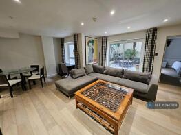Flat 28, 72 74 St Georges House, St George's Square, London SW1V 3QU