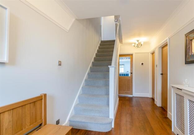 8649737-interior12.jpg