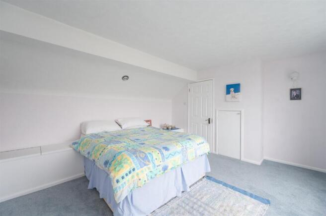 22 Ilex Walk 25 11.jpg