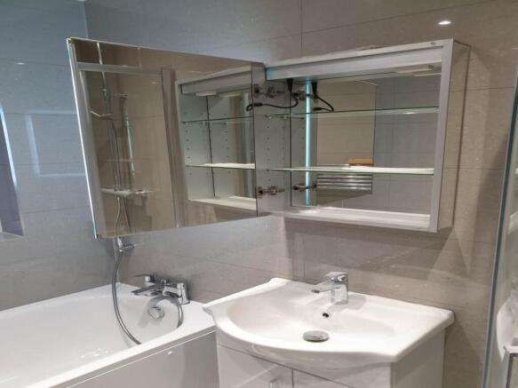 4b0598bf-f6e3-4370-9