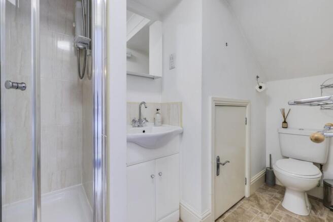 2 bed Flat for sale Image 10