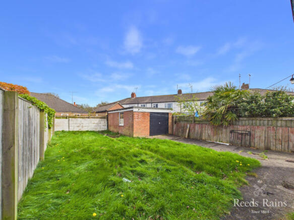 4 bed Semi-Detached for sale Image 12