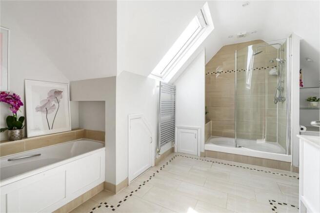 2nd Floor Bathroom