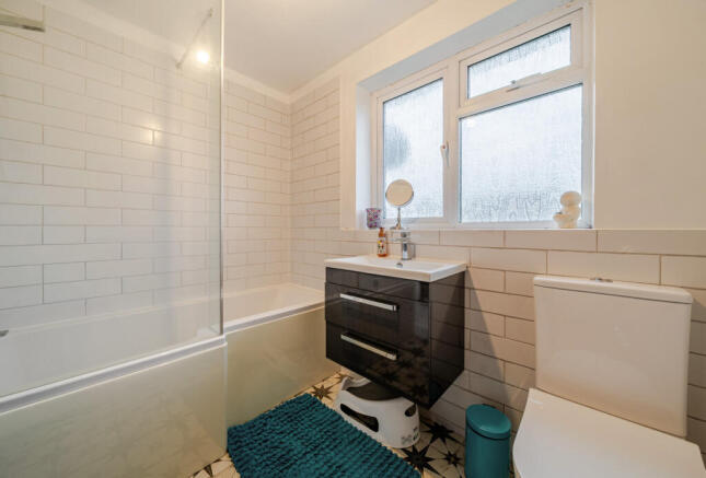 1393789-6-6943f9d...