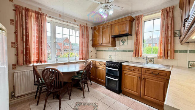 2 bed Semi-Detached for sale Image 6