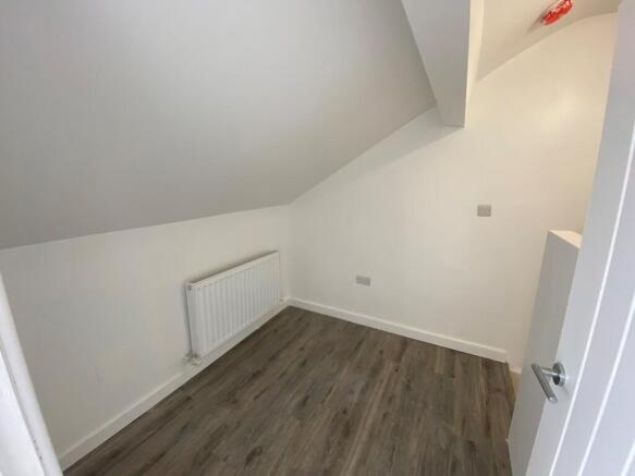 2 bed House to rent Image 8