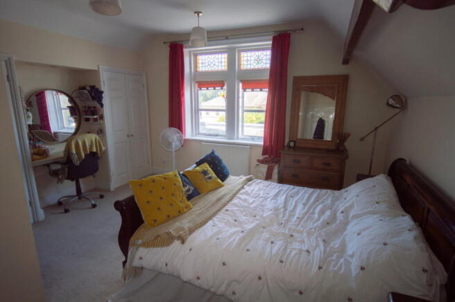 2 bed Flat for sale Image 8