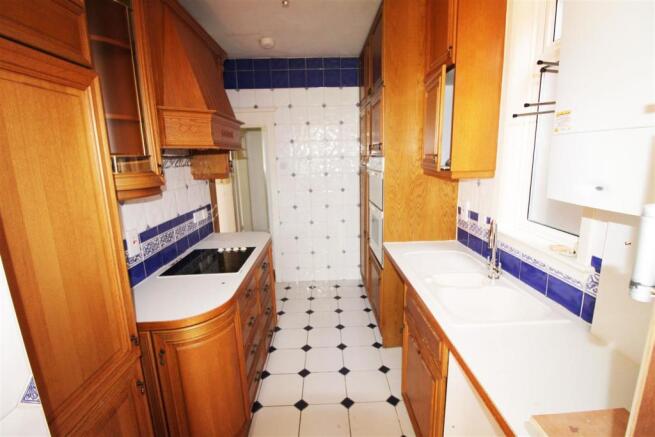 BL187 Kitchen2.jpg