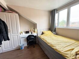 100, Woodsley Road, Woodhouse, Leeds LS3 1DU