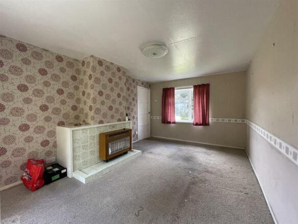 Berwick Avenue - Lounge 1.jpg