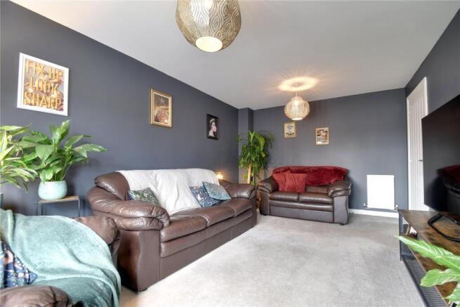 4 bed Detached for sale Image 10