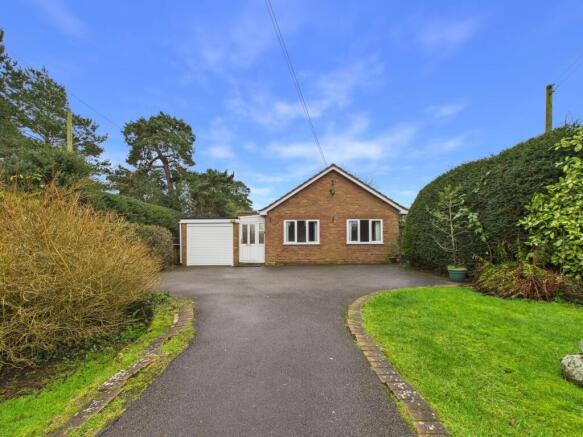 3-bed detached on Rock Lane, Edgmond, Newport, £360,000