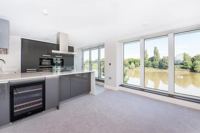 mortlake-high-str...