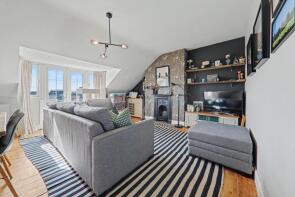8c, Glebe Avenue, Woodford Green IG8 9HB