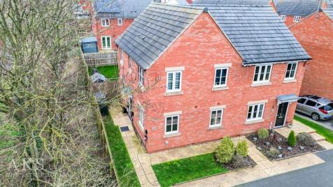 Balmoral Way, Hatton, DE65