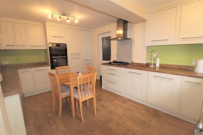 Kitchen/Breakfast Room