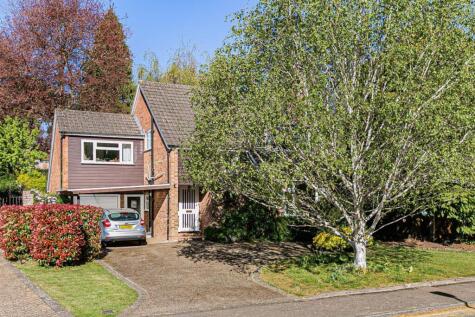 Valley Close, Hertford, SG13