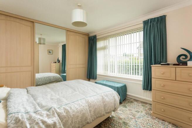 16 Burdale Close-12.jpg